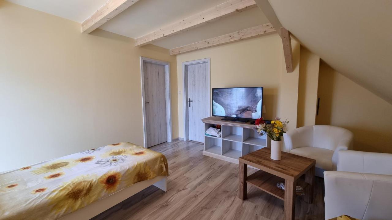 Apartmany Sebastian Прибылина Экстерьер фото