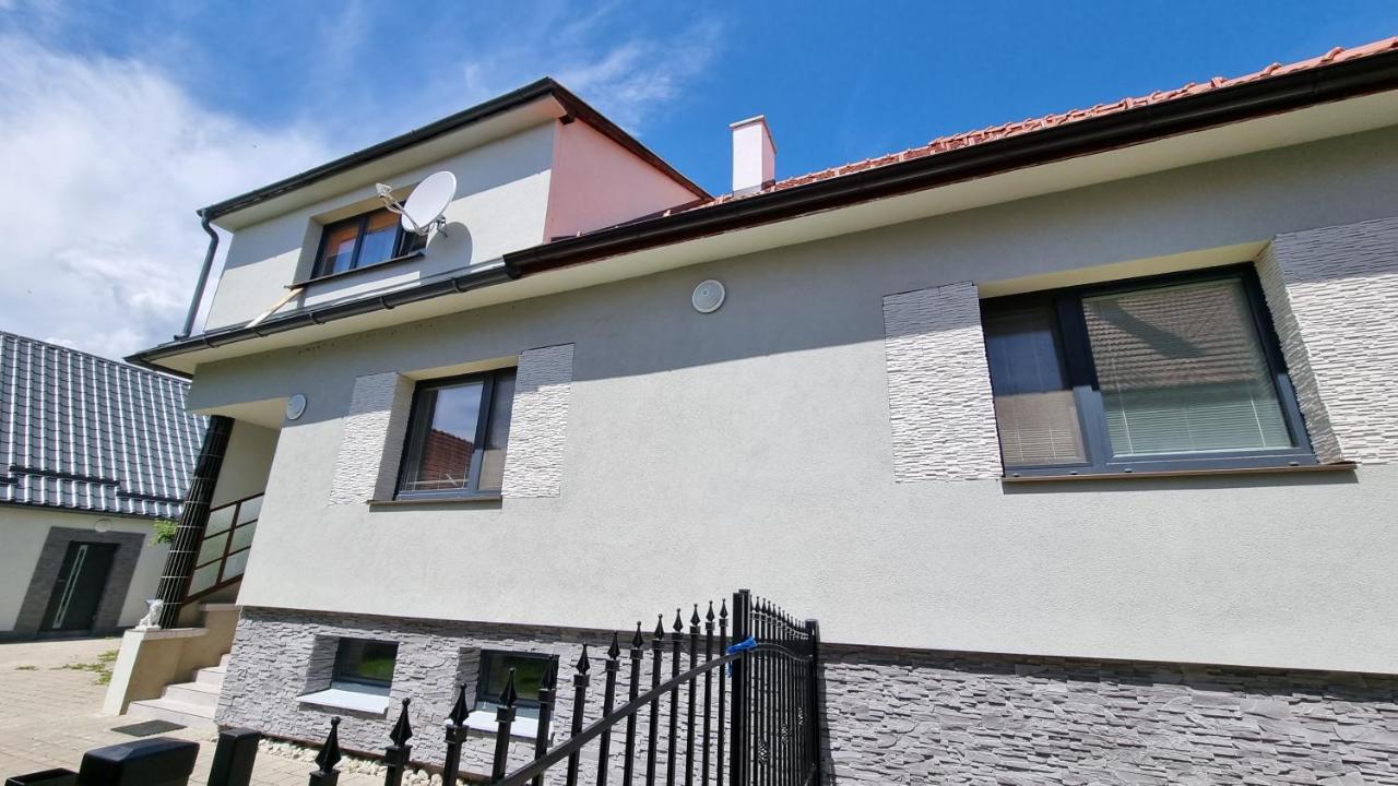 Apartmany Sebastian Прибылина Экстерьер фото
