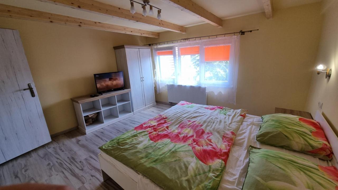 Apartmany Sebastian Прибылина Экстерьер фото