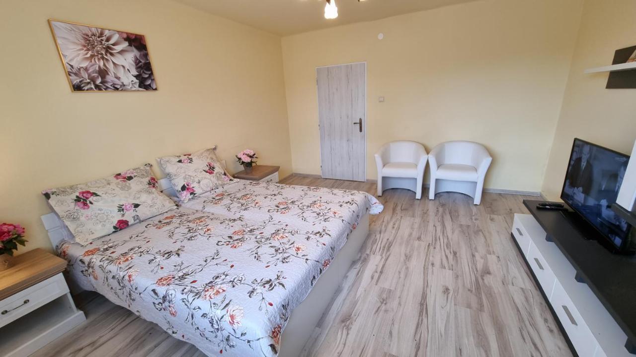 Apartmany Sebastian Прибылина Экстерьер фото